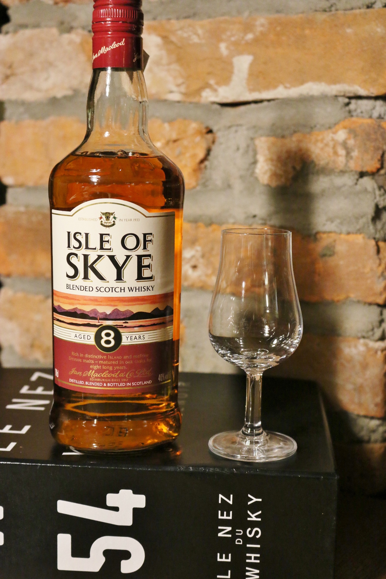 Isle Of Skye Blended Schotch Whisky oznaczony jako 8-letni